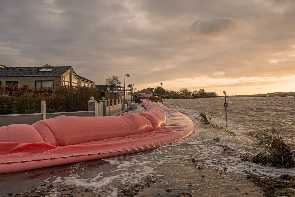 Stormflod med forebyggelse af rød sandslange